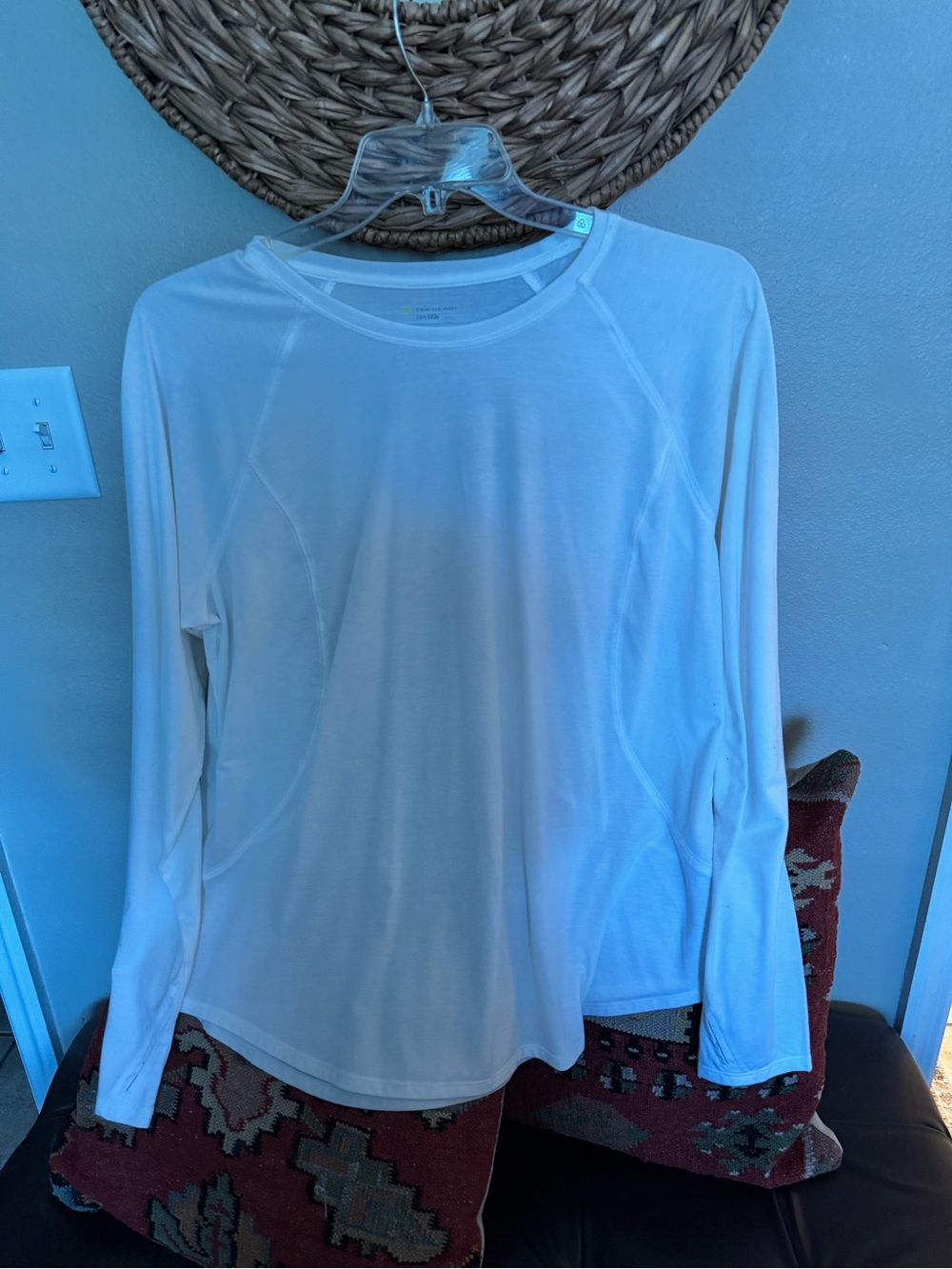 tek gear White Women's Long-Sleeve Performance Tee